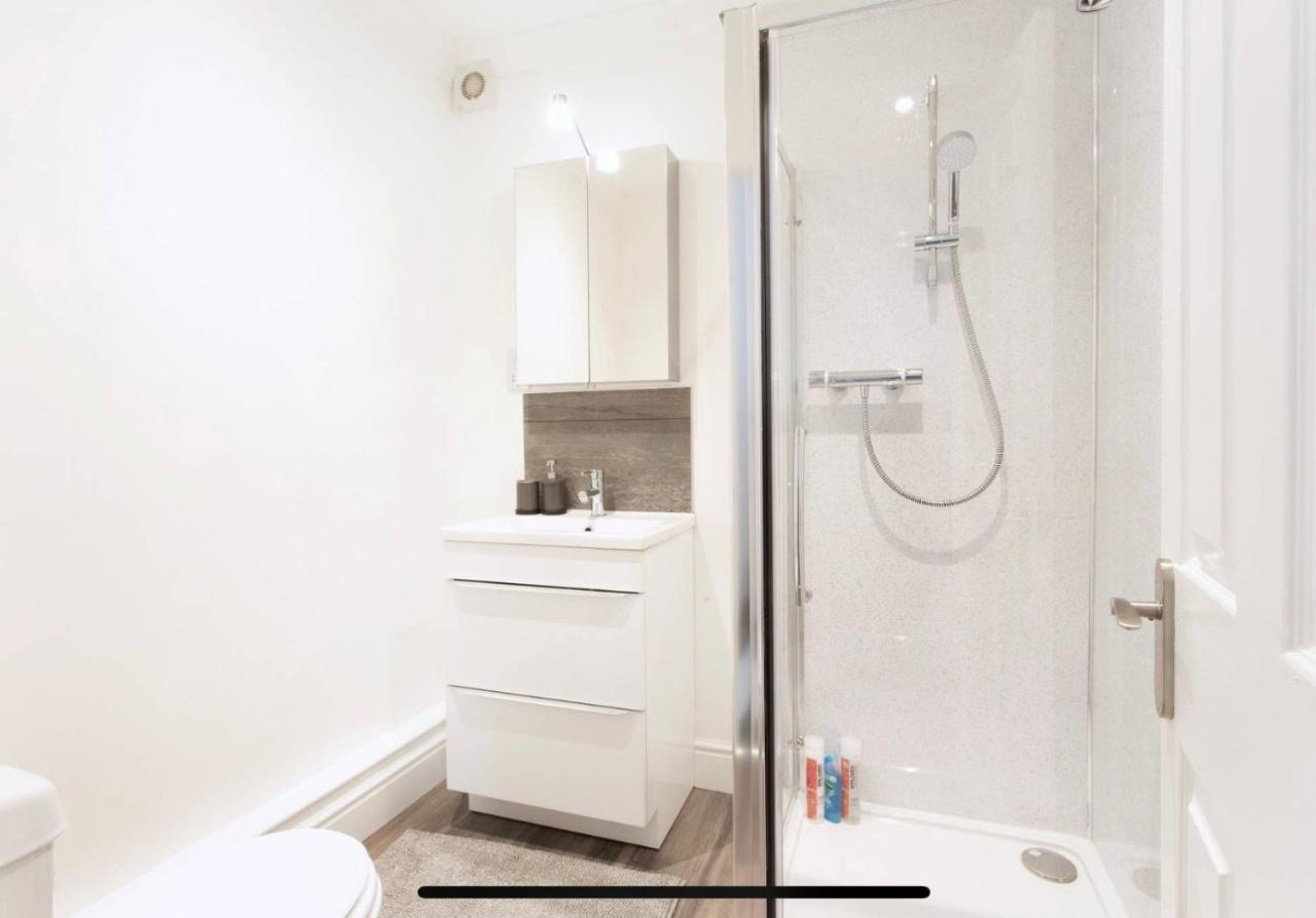 Ammonite Luxury Beachfront Apartment Lyme Regis Zewnętrze zdjęcie